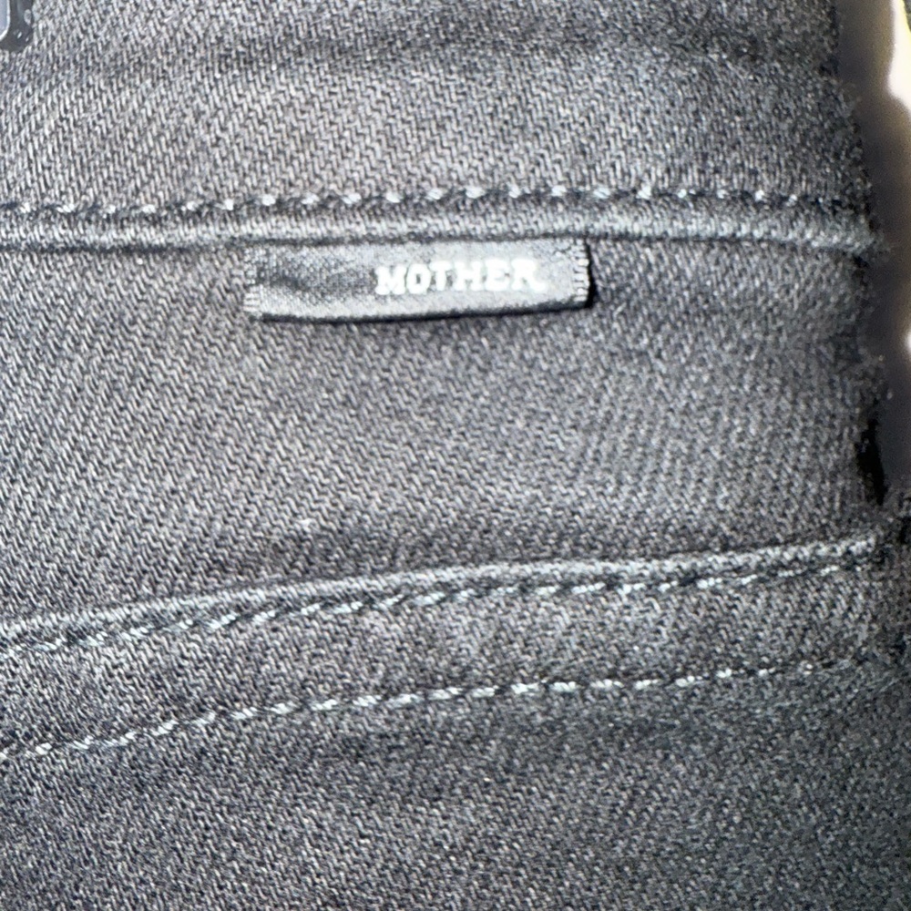 MOTHER The Rascal Ankpe Fray High Rise Black Jeans - Picture 9 of 15